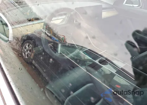 2020 Tesla Model 3 z USA, uszkodzony, nr VIN 5YJ3E1EC4LF641388